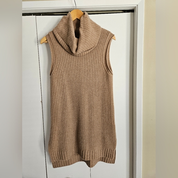 Saks Fifth Ave Cashmere Tunic w/Cowl Neck Detail (M) - Picture 1 of 6